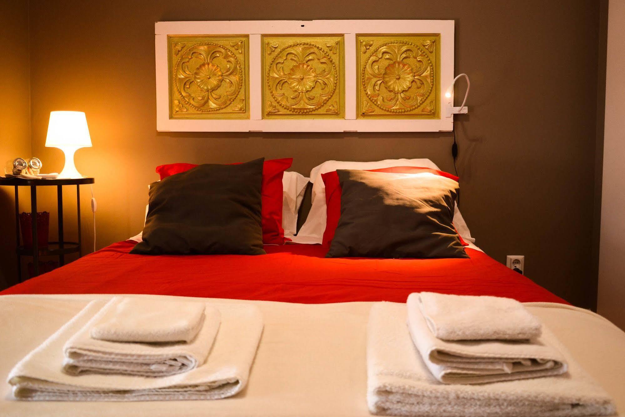 Alvalade II Airport Guest House ลิสบอน ภายนอก รูปภาพ